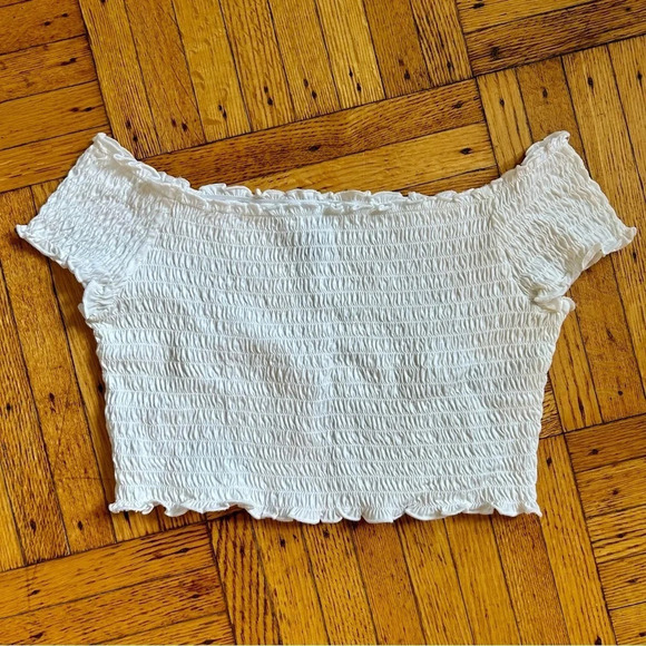 H&M Smocked Crop Top - Picture 2 of 7